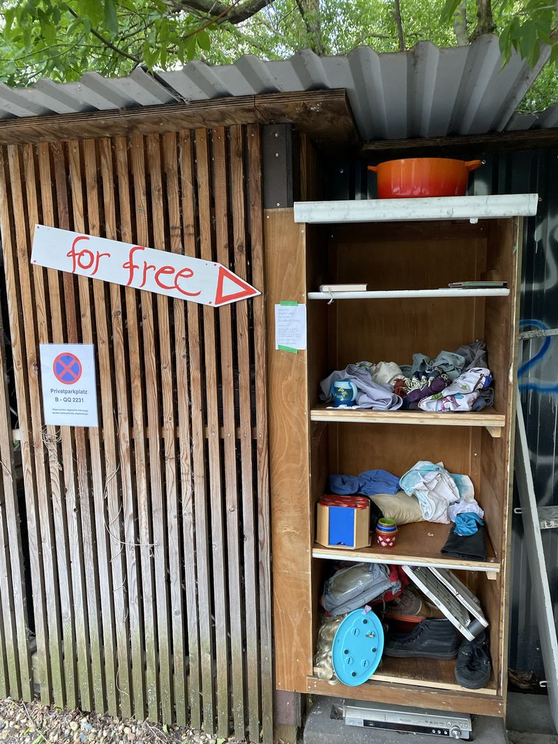 Berlin Free Shelf